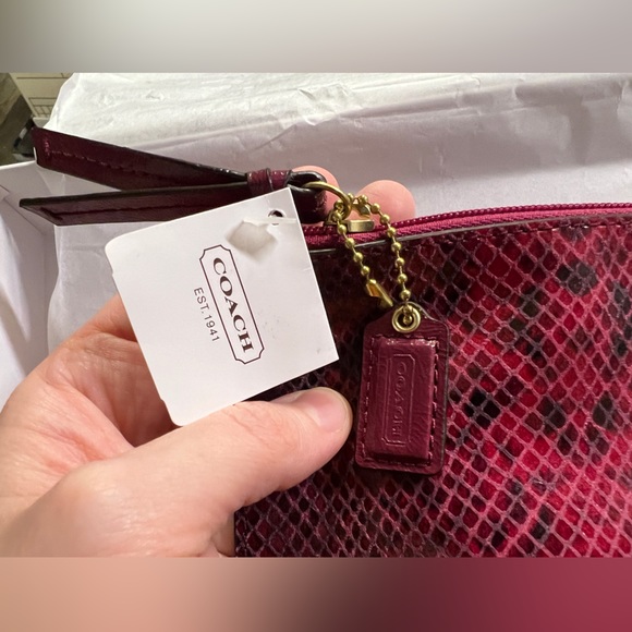 Coach large tech pouch NWT and box - Picture 5 of 8